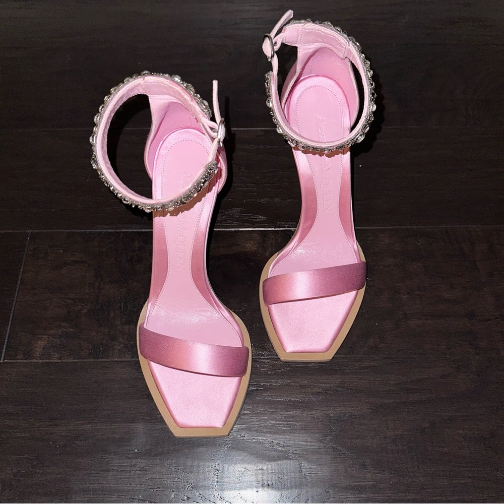 Alexander McQueen Crystal Strap Sandals in Pink
